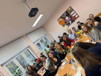 58ffe963-99c8-4f50-95a3-6bb6ce8d4fe4