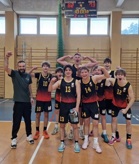 Trzecie zwycięstwo LO XIV we Wrocławskiej Lidze Koszykówki