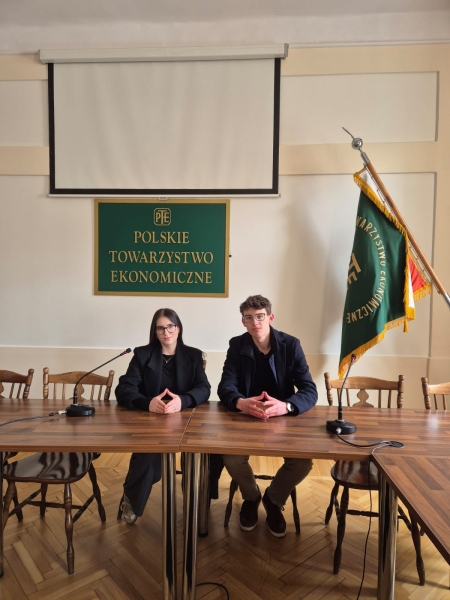 Nasi uczniowie w finale Olimpiady Wiedzy Ekonomicznej